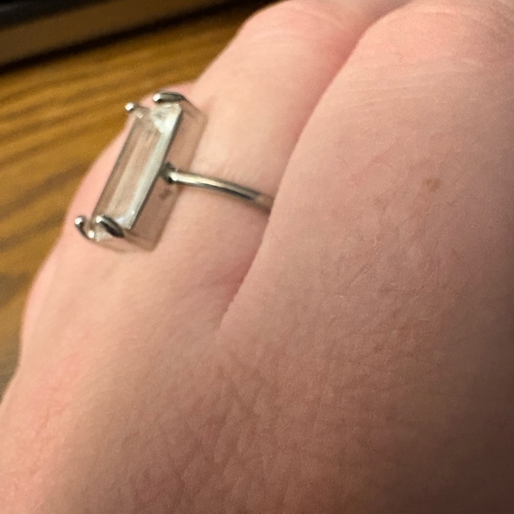 Silver Rectangular Clear Stone Ring - Picture 3 of 3